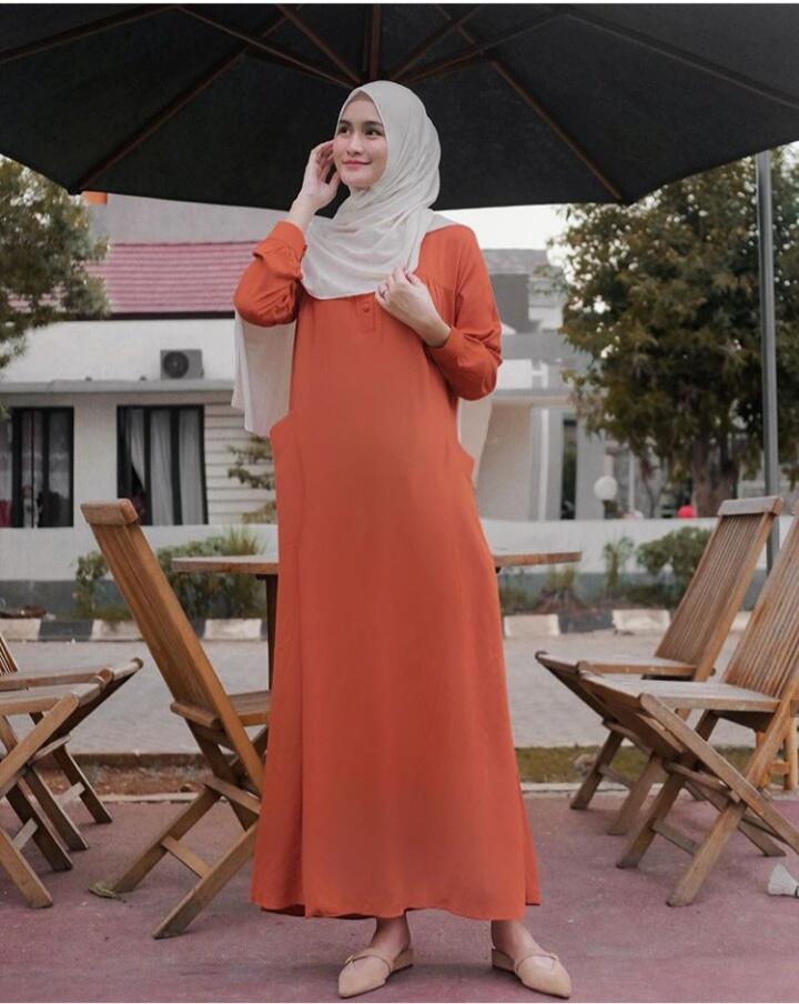 Menilik Potret-Potret Manisnya Nadya Fricella, Pemeran Nining di Amanah Wali 4