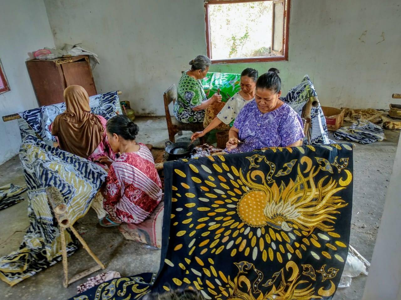  Pengrajin  Batik Dari Desa Untuk Indonesia KASKUS