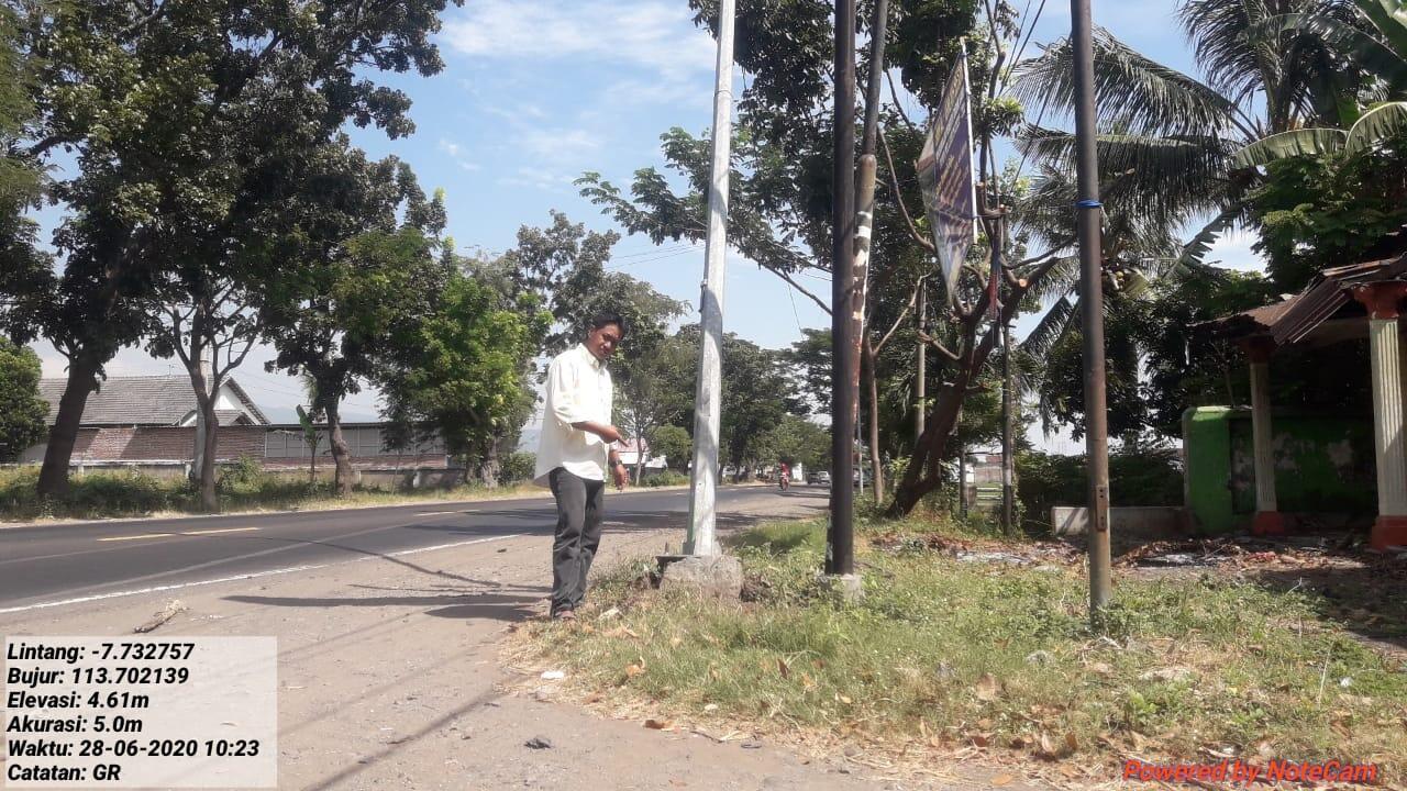 Ketum LSM GEMPARS Geram Tiang Lampu Penerang Di Jalan Pantura Nyaris Roboh