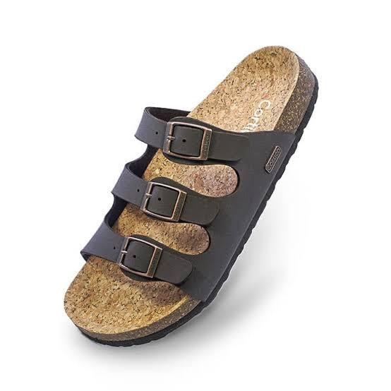 Sandal kulit yang paling recommended berdasarkan Young Sandals. Apa aja sih?