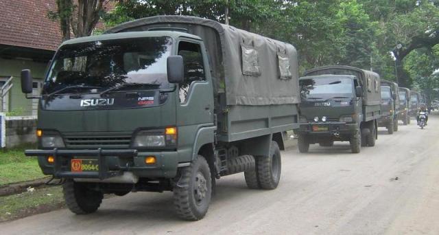 Tangguhnya Truk Milik TNI Buatan Isuzu