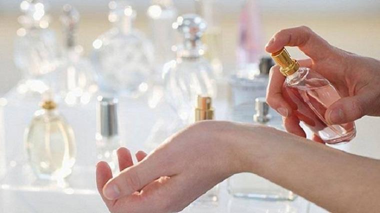 Menebak Kepribadian Seseorang Lewat Aroma Parfum Favorit