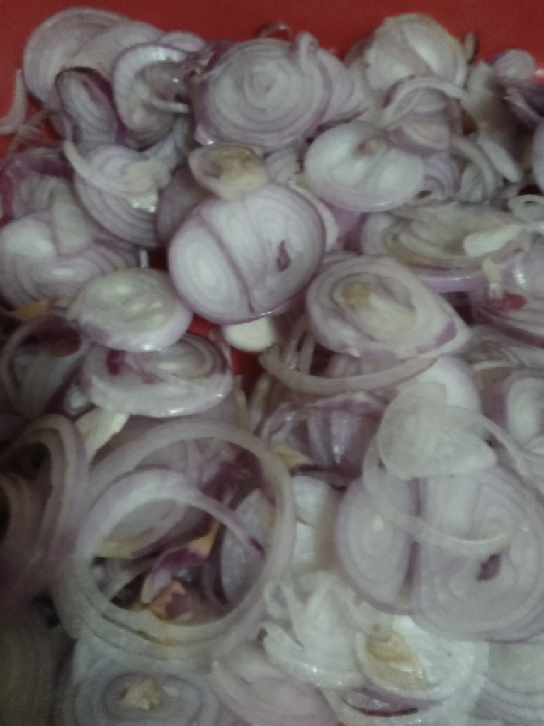 Bikin Bawang Goreng Sendiri Dirumah Ternyata Gampang Loh, Inilah Langkahnya