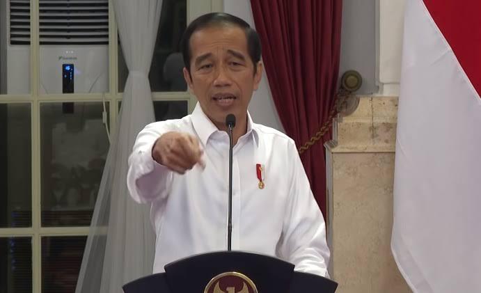 Presiden Jokowi Ancam Akan Reshuffle