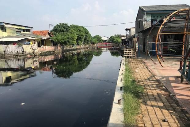 Sheet Pile Terbengkalai, Ratusan Warga Tegal Alur Resahkan Air Laut Pasang