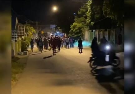 Dua Kelompok Pemuda Bersenjata Tajam Nyaris Tawuran