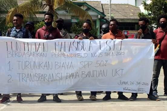 Mahasiswa Ustj Tuntut kepada Lembaga Untuk mengurangi pembayaran Uang SPP
