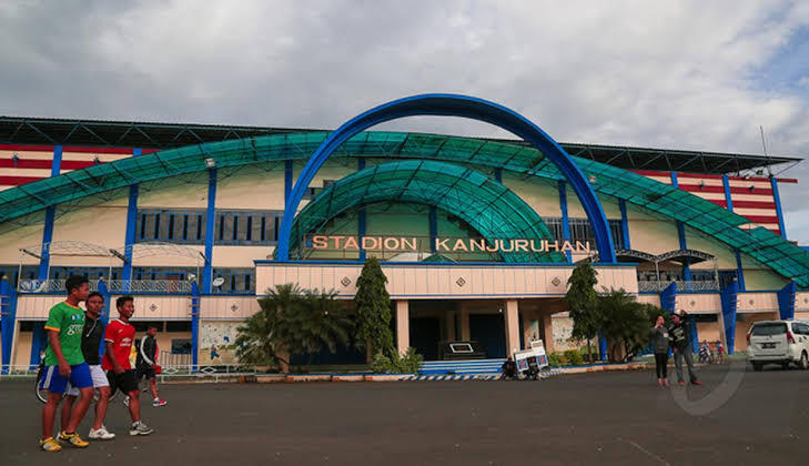 Pertama Kali Melihat Langsung Arema Vs Persipura, Apa yang Saya Kwatirkan Terjadi!