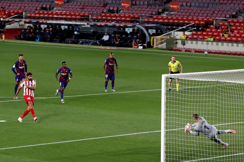 GILA! 4 Penalti Lahir di Pertandingan Barcelona vs Atletico Madrid