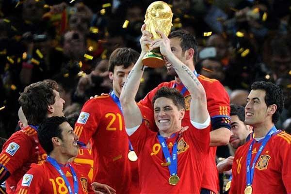 Ingat Piala Dunia Tahun 2010? Ini Dia Kesan Tak Terlupakan Tentangnya Versi Saya!