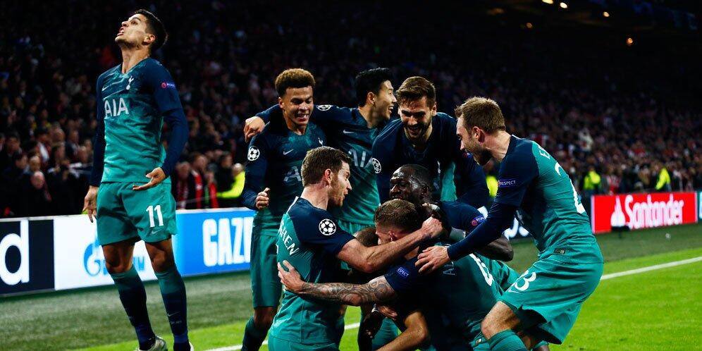 Teriakan Mencekam Ketika Bola Menembus Gawang