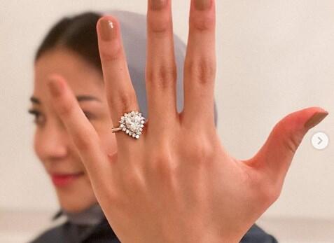 Nikita Willy Resmi Dilamar Indra Priawan, Cowok-cowok Auto Patah Hati!