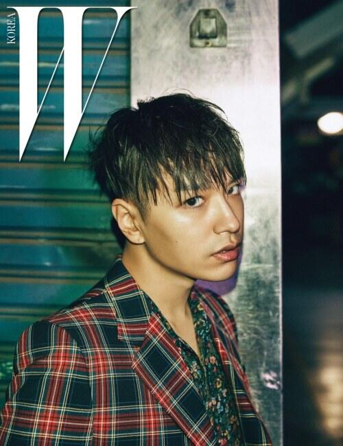Kang Daniel Dirumorkan Kolab dengan Simon Dominic, Apa Kata Agensi?