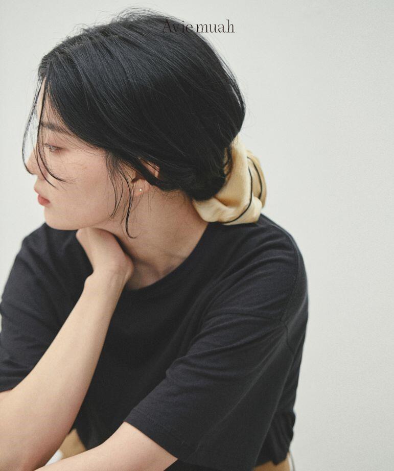 Jual Kuncir Rambut Seharga Rp 711 Ribu, Kang Min Kyung Dinyinyirin Netizen!