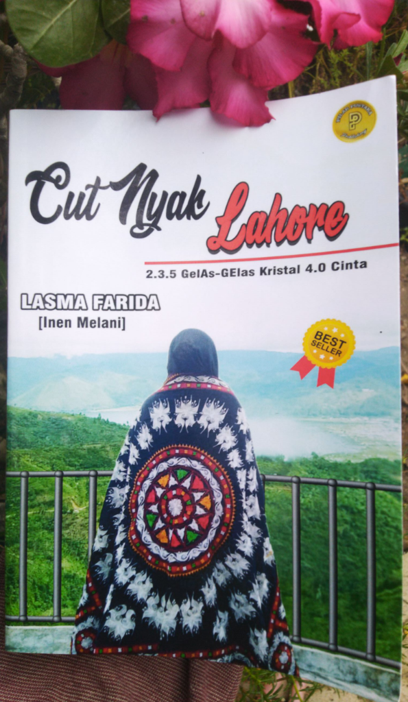 Review Novel | CUT NYAK LAHORE | Lasma Farida