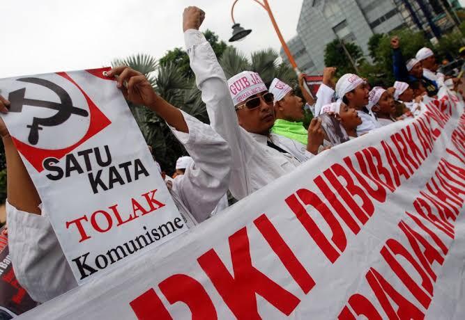 Sadarkah komunis itu bagian dari kita sampai sekarang.