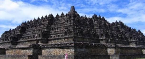 Tiket Bule Masuk Borobudur Lebih Mahal Dari Lokal, Bikin Bule Kapok Ga? 