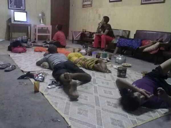 Semangat Nobar Pertandingan Liga Inggris, Manchester United Sebentar Lagi Berlaga!