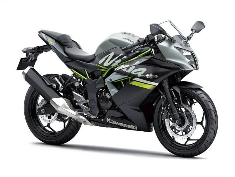 Dengan Uang 29 Jutaan Kamu Bisa Bawa Pulang Motor Kawasaki 250cc Anyar