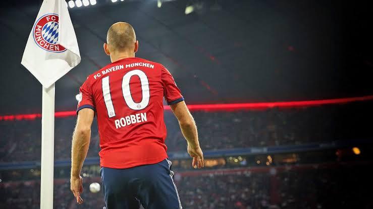 Selama 2 dekade terakhir, Nomor 10 FC Bayern tidak pernah dipakai Oleh pemain Jerman.