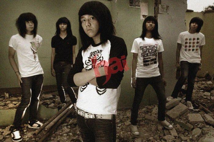 20 Lagu Anthem Remaja Tahun 2000an Versi Ane
