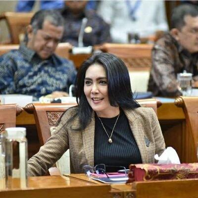 Di Tengah Protes RUU HIP, PDI Perjuangan Copot Rieke dari Pimpinan Baleg