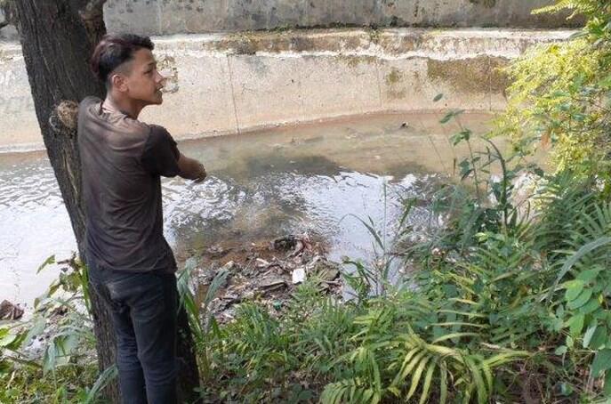 Viral Detik-detik Mengerikan Bocah di Serpong Tewas Dililit Ular