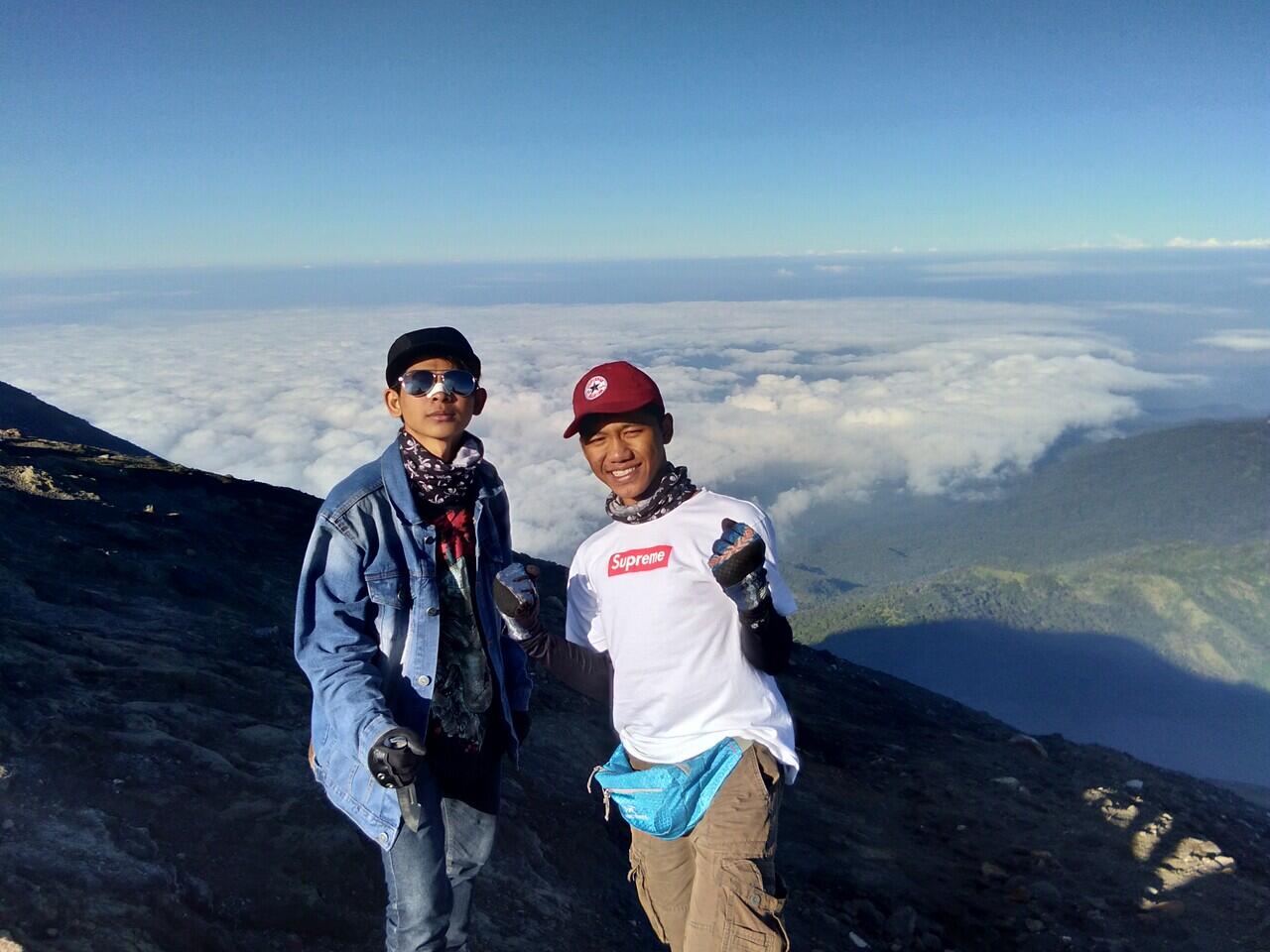 PERJALANAN GUNUNG SLAMET DENGAN KONDISI SLAMET