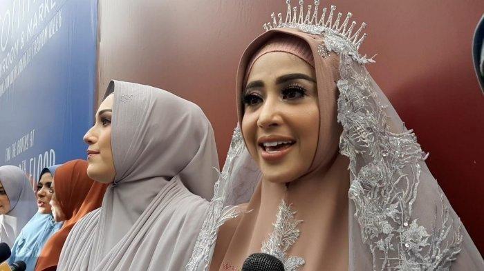 Saat Lima Pedangdut Seksi Berkerudung, Nomor Lima Kok Bikin Menyayat Hati?