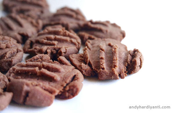 Resep Cookies Enak, Tanpa Oven, Tanpa Mixer, Hanya Butuh Empat Bahan!