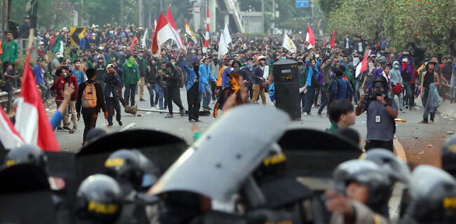 BEM Seluruh Indonesia Geruduk DPR Tanggal 16 Juli 🔥