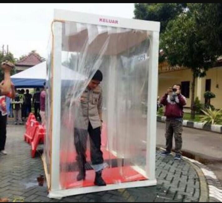 Bilik Sterilisasi Telah Tergantikan Oleh Penggunaan Masker dan Thermometer Gun
