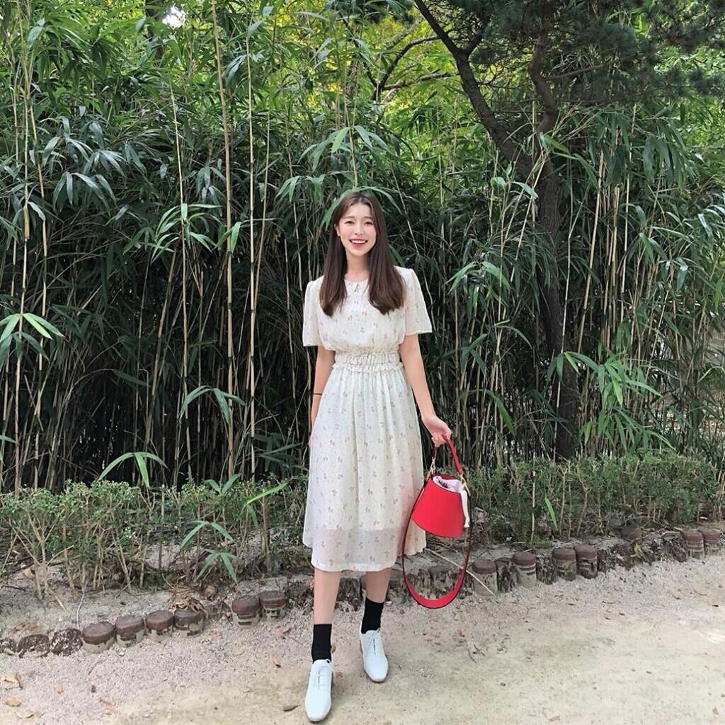 Intip Gaya Kang Nara, Tampil Stylish usai Minggat dari Korea Utara