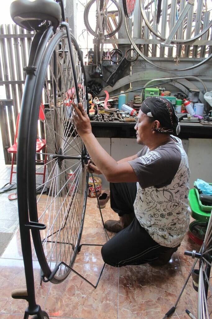 Ini Dia Sepeda Penny Farthing Asal Semarang