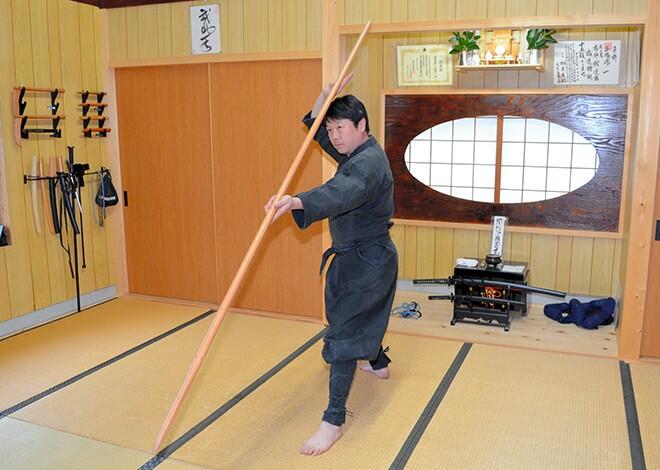 Genichi Mitsuhashi Jadi Orang Pertama di Dunia yang Lulus S2 Ilmu Ninja