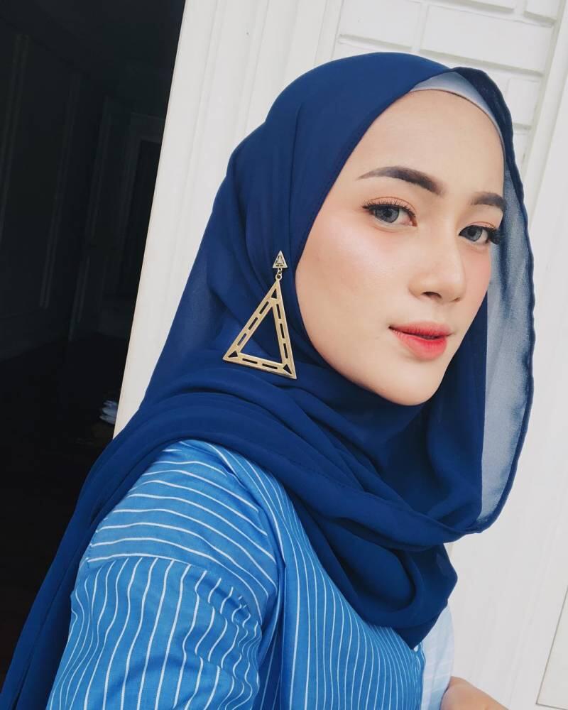 Tips Memilih Model Anting untuk HIJAB. DIJAMIN KECE!!!