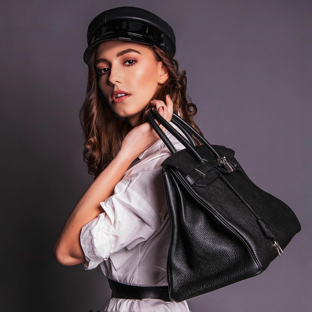 10 Finalis Rebutkan 5 Gelar Di Miss Czech Republic! Look Seksi Hingga Mirip Barbie