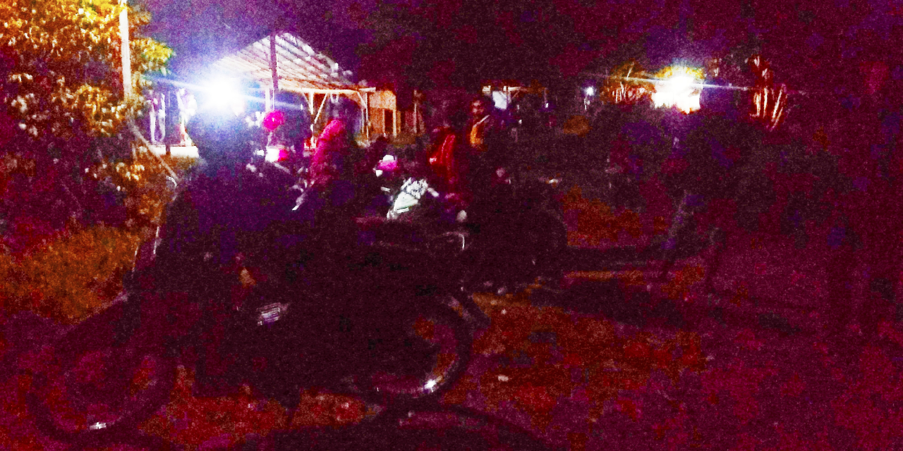 Motor Kendaraan Dinas Pemkab Situbondo Parkir Di Area Perjudian