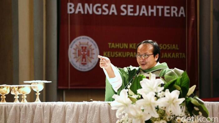 &#91;FOTO&#93; Gereja Katedral Jakarta Kembali Dibuka untuk Ibadah