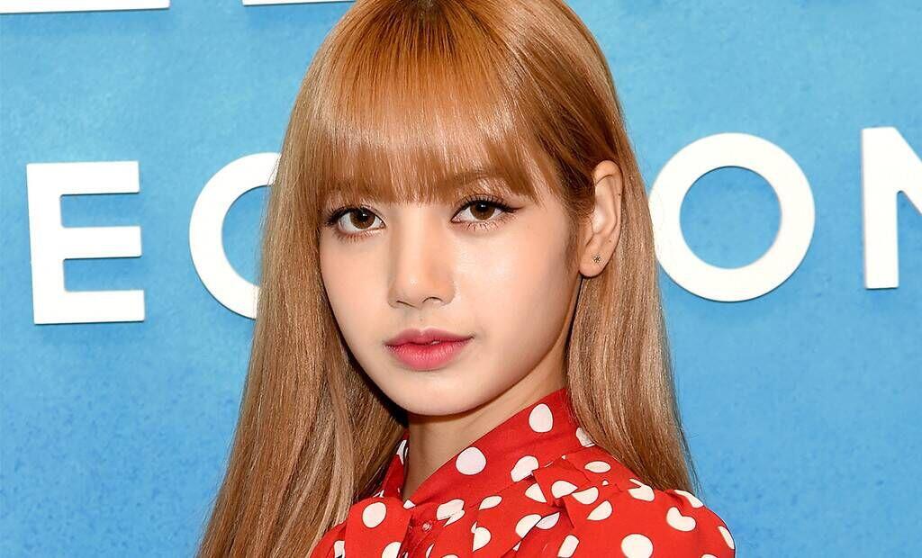 Bagaimana Idol Kpop Mempengaruhi Penggemar Lewat Aksesoris Yang Dikenakan?