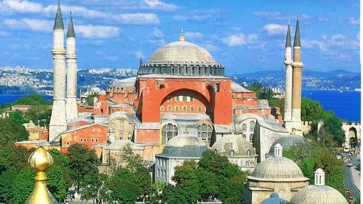 Hagia Sophia Di Turki, Kembali Lagi Menjadi Masjid