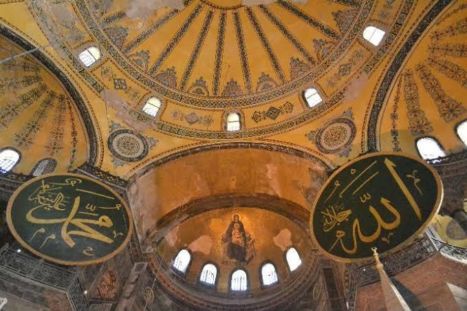 Hagia Sophia Di Turki, Kembali Lagi Menjadi Masjid