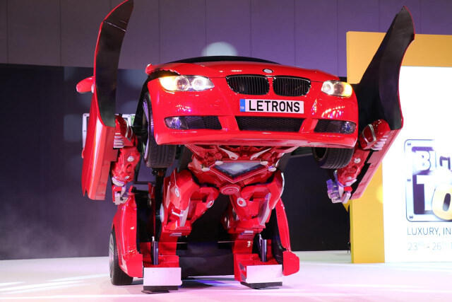Gak Hanya di Film – Film, Mobil Berubah Jadi Robot Juga Ada di Dunia Nyata Gan!
