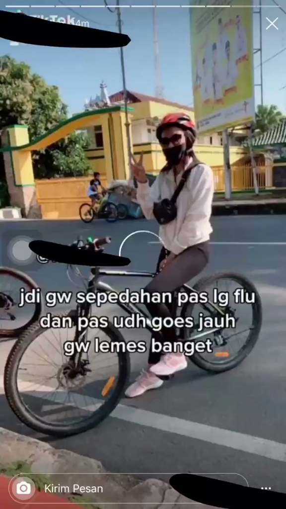 Bikin Terharu Netizen Driver Ojol Goes Sepeda Pelanggan yang Kelelahan