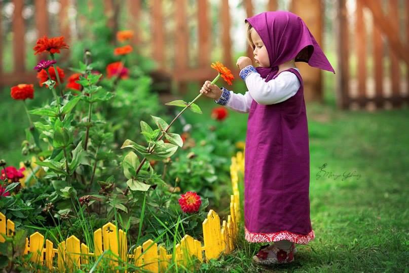 Imut dan Menggemaskan, Inilah Deretan Foto Gadis Kecil Mirip Tokoh Kartun Masha