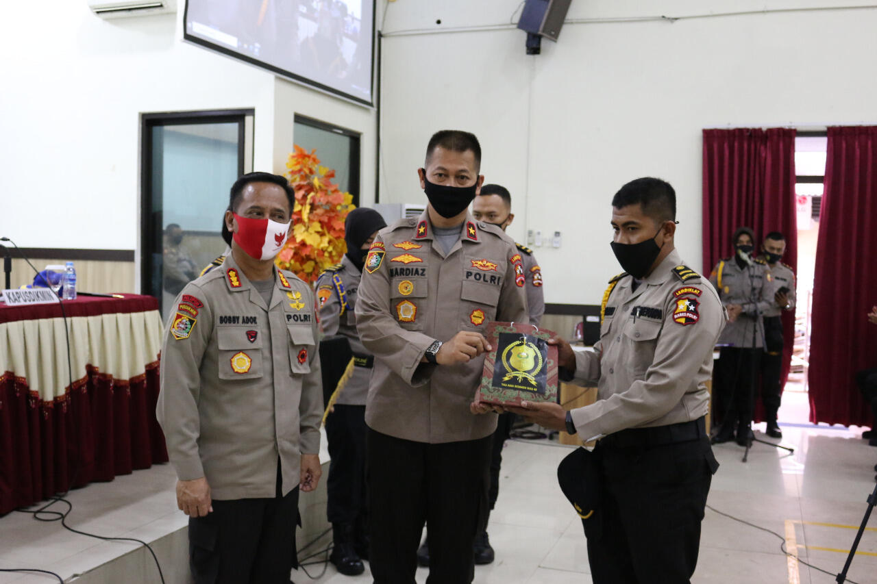 KASETUKPA POLRI KUNJUNGAN KE PUSDIK INTEL DAN PUSDIK MIN