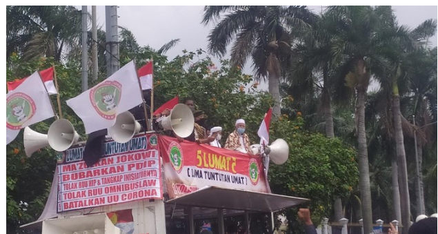 Demo di DPR, Ketua MUI DKI: Komunis dan Anteknya Haram Tinggal di RI