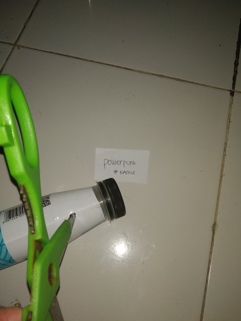 (DIY Life Hack)Cara Mengunci Bungkus Makanan Dengan Botol Bekas