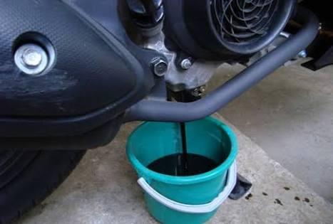 5 Ciri Motor yang Sudah Saatnya Ganti Oli, Jika Lupa Fatal Akibatnya