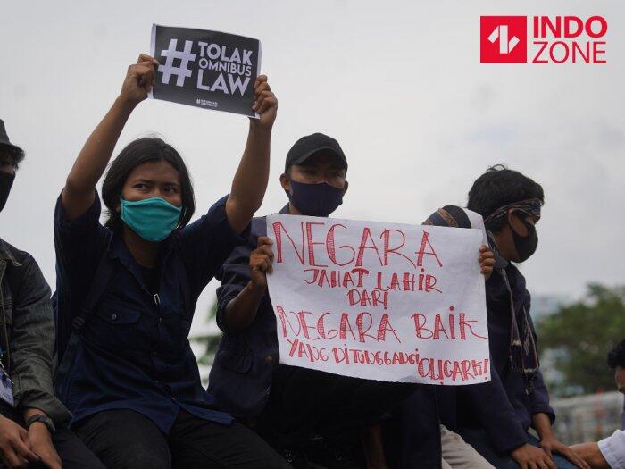 Puluhan Orang Diamankan saat Demo di DPR, Polisi: Bukan Pendemo, Mereka Perusuh